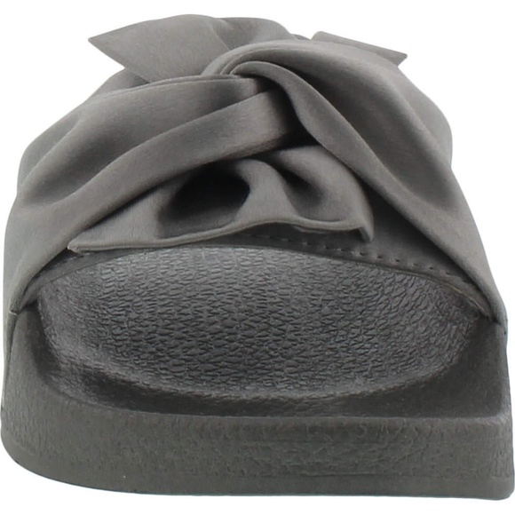 Kenneth Cole Kids Shoes - Assorted Sizes - Picture 4 of 6